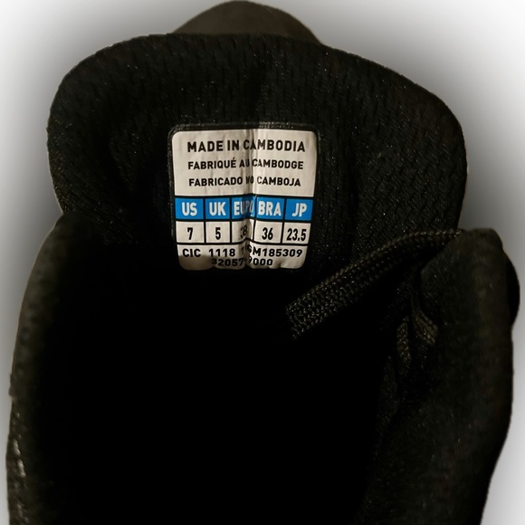 Mizuno 9-Spike Advanced Sweep 4 Mid Women’s Metal Softball Cleat - Size 7 - Picture 5 of 6